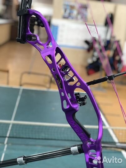 Блочный лук hoyt