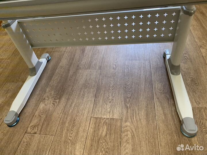 Парта-трансформер (растущая парта)