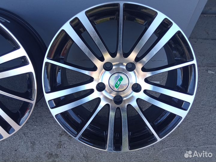 Литой диск R16