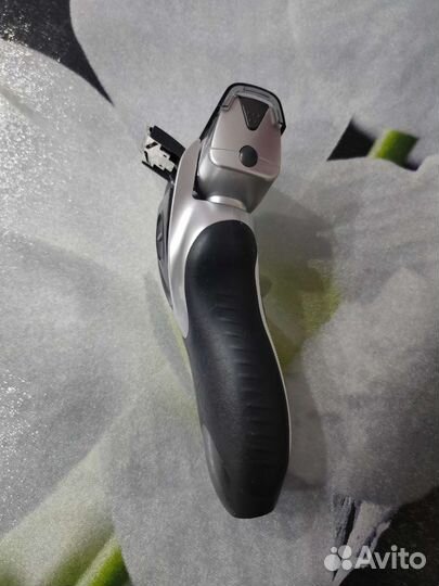 Электробритва Panasonic ES-RT51