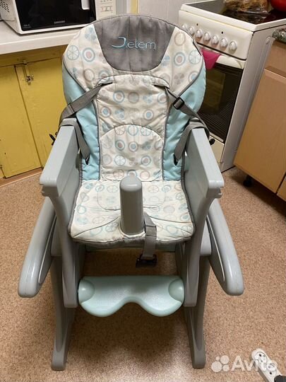 Стульчик для кормления