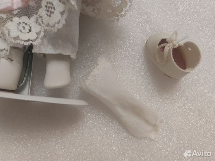 Кукла фарфоровая коллекционная, винтаж