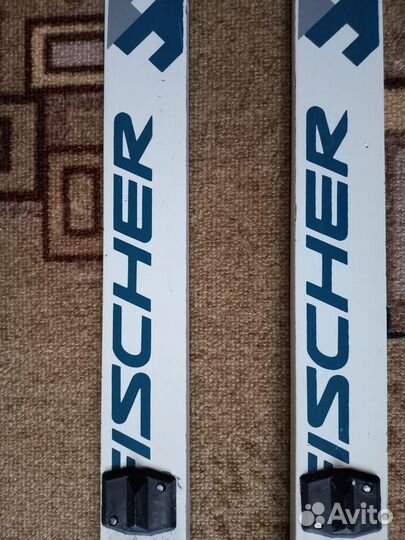 Лыжный комплект 175 см с палками и ботинками