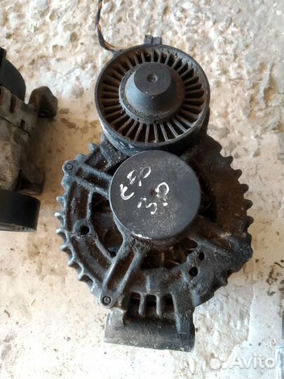 Генератор 180А BMW X5 E70 X3 E83 N52B30 3,0 бензин