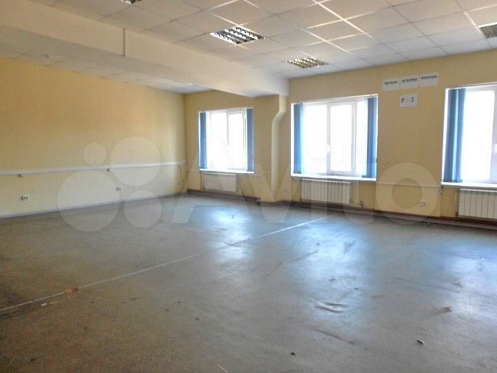 Производство, 1300 м²