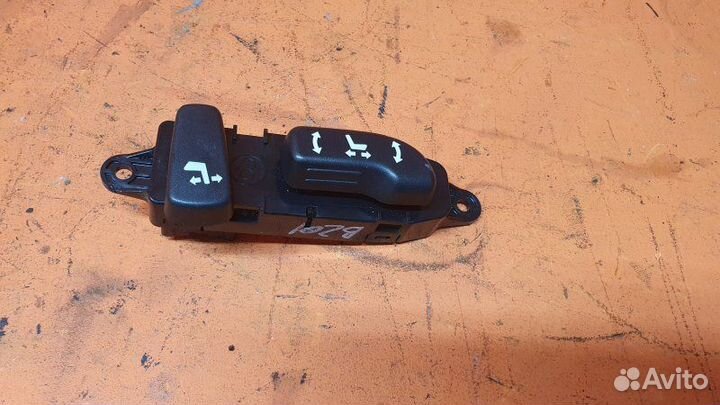 Блок регулировки сидения передний левый Infiniti