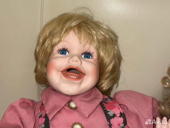 Кукла фарфоровая большая