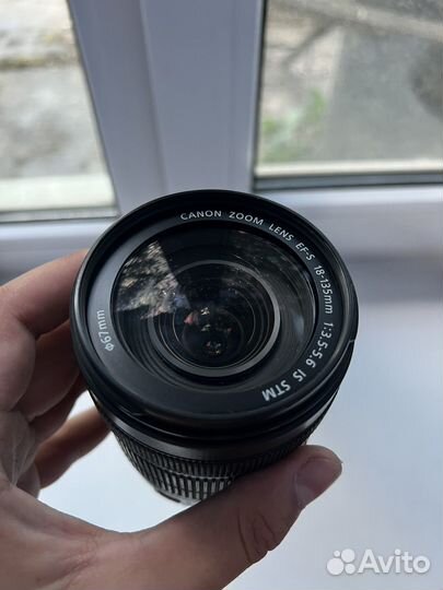 Обьектив Canon 18-135mm IS STM