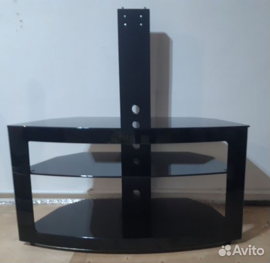 Стеклянная тумба под тв