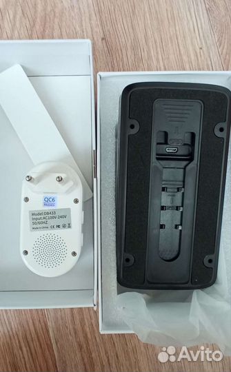 Видеодомофон новый