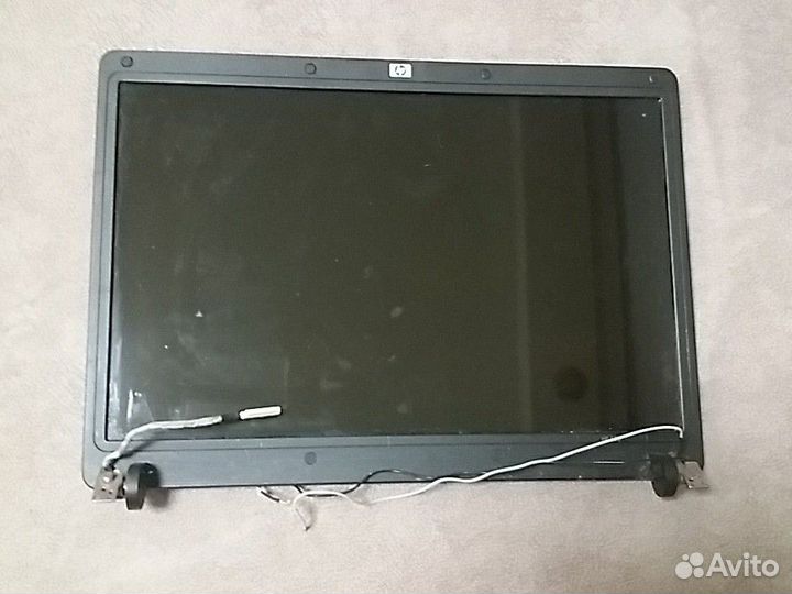 Монитор со шлейфами от ноутбука HP 530
