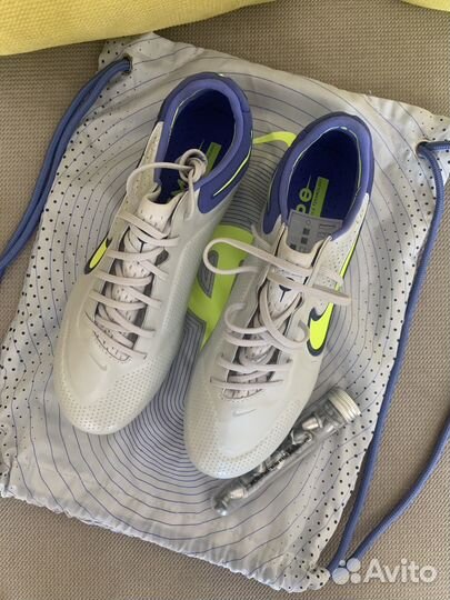 Профессиональные бутсы Nike Tiempo Legend 9 Elite
