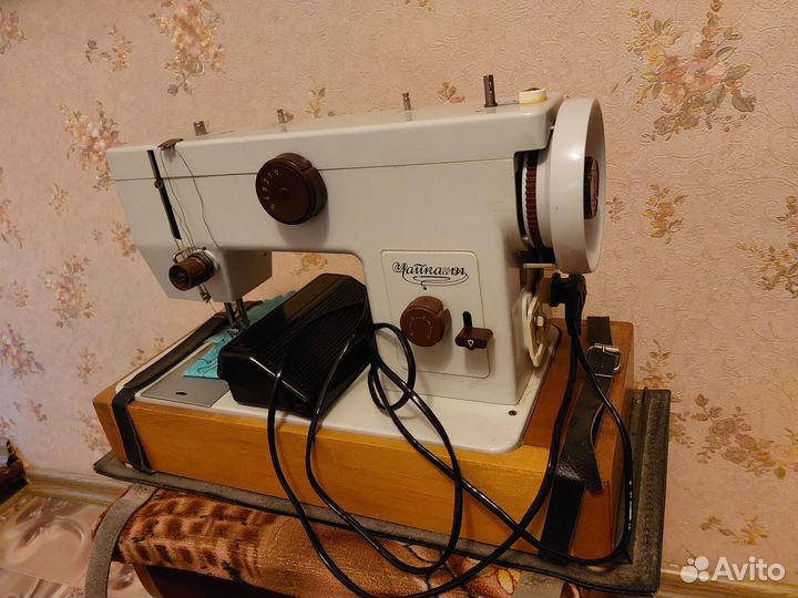 Швейная машинка чайка 134