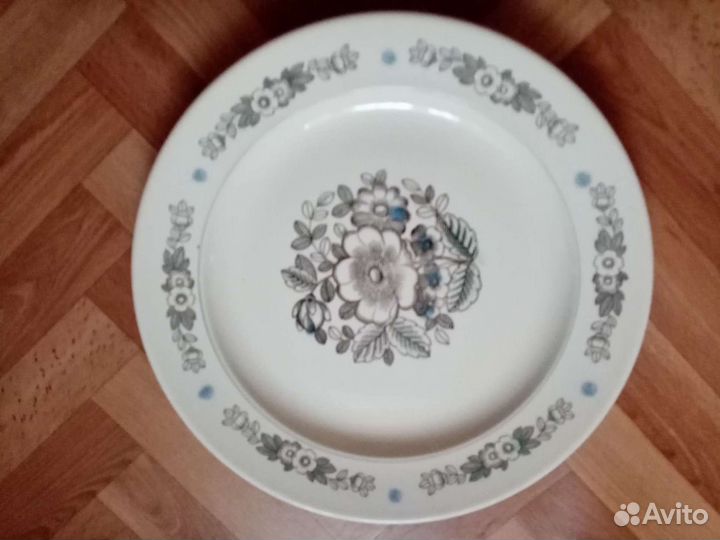 Большая тарелка-поднос