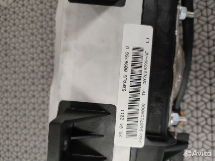 Подушка безопасности пассажира Citroen C4 B7 EP6