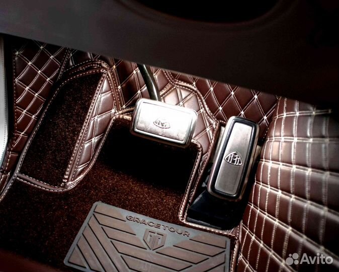 Коврик в багажник на Mercedes-Benz Maybach GLS 2021г