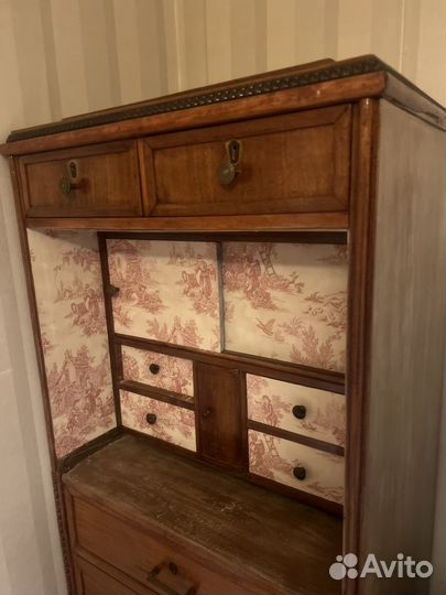 Антикварный буфет