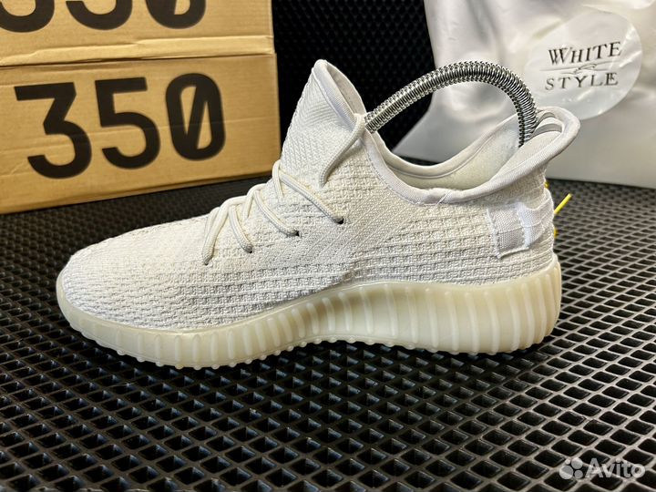 Кроссовки Adidas Yeezy Boost 350 V2 (White)