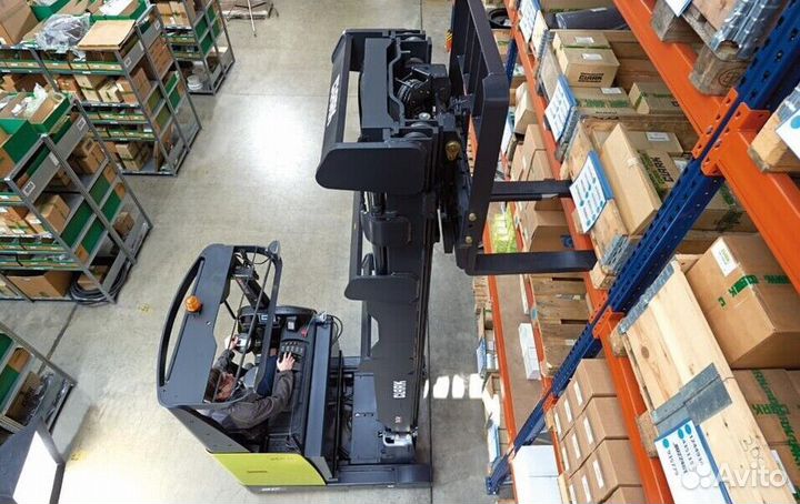 Водитель высотного штабелера вахта