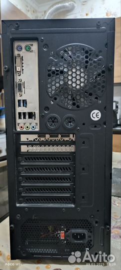 Игровой компьютер с монитором