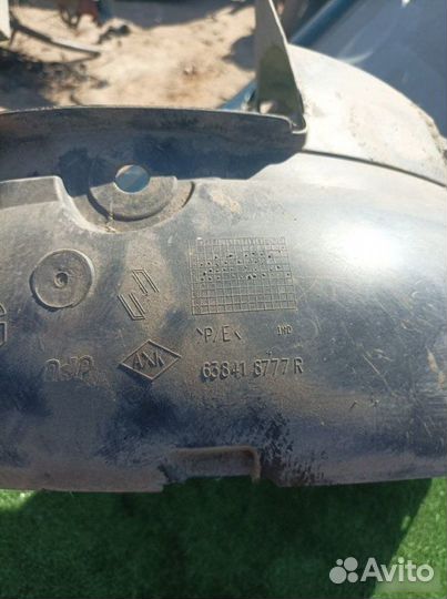 Подкрылок передний левый Renault Logan 2017