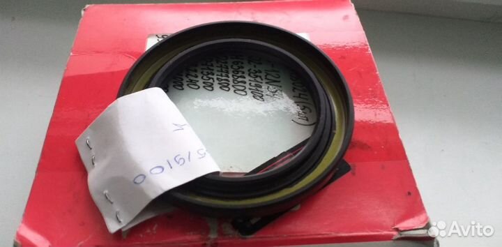 Новый оригинальный сальник редуктора Yamaha VT 480