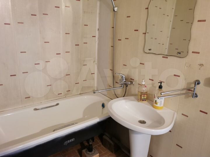 3-к. квартира, 72,5 м², 1/1 эт.