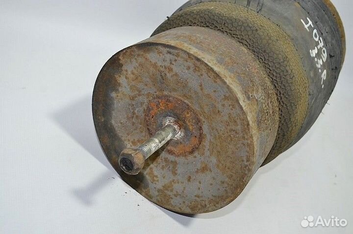 Пневморессора ведущего моста, правая iveco Stralis