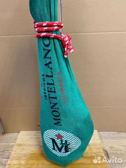 Хамон Иберико Себо на кости Испания