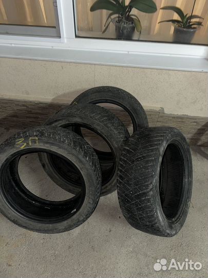 Goodyear Ultragrip Ice Arctic 225/50 R17 98T