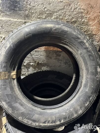 Pirelli Ice Zero 245/65 R17