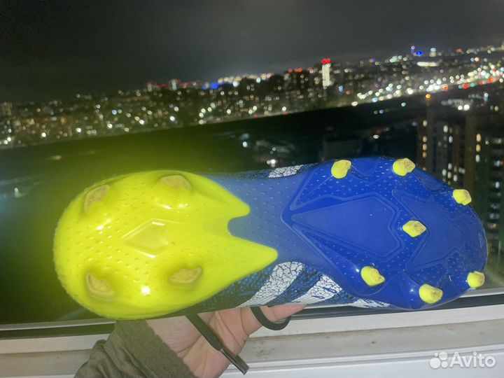 Бутсы adidas predator freak