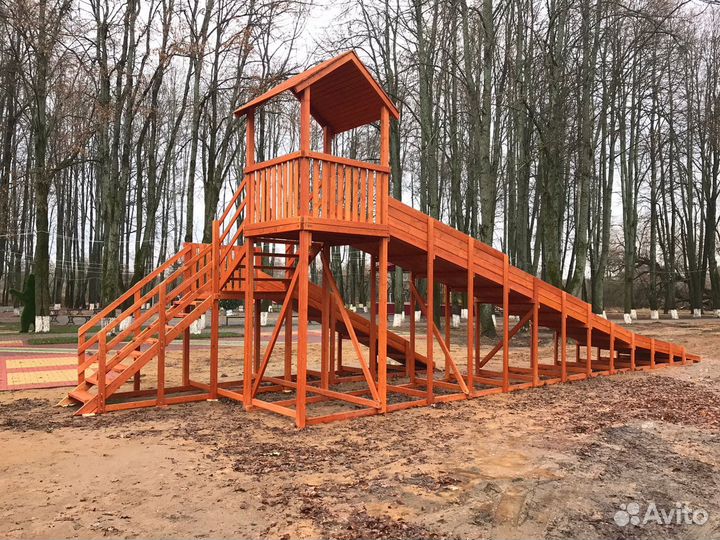 Зимняя горка, деревянная горка