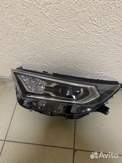 Фара левая Toyota Rav 4 XA 50 led