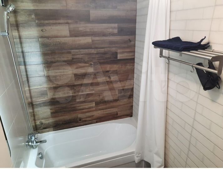 3-к. квартира, 80,8 м², 1/9 эт.