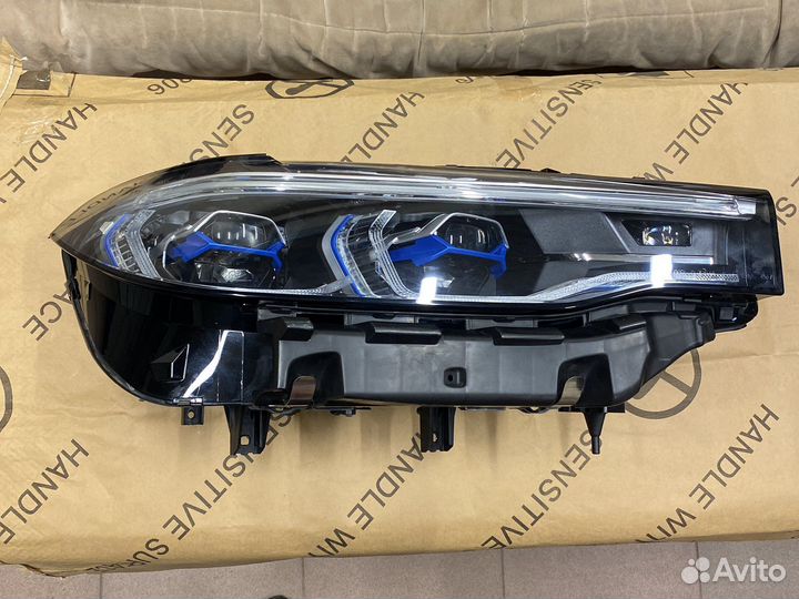 Лазерная фара BMW X7 правая
