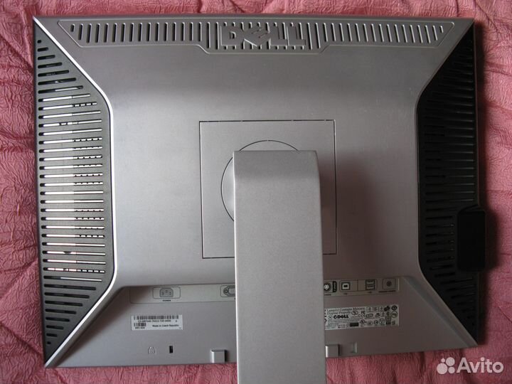 ЖК монитор 20 дюймов Dell UltraSharp 2007FP