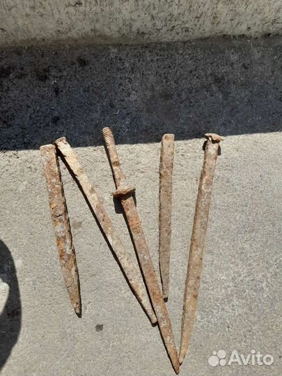 Старинные колеса от телеги