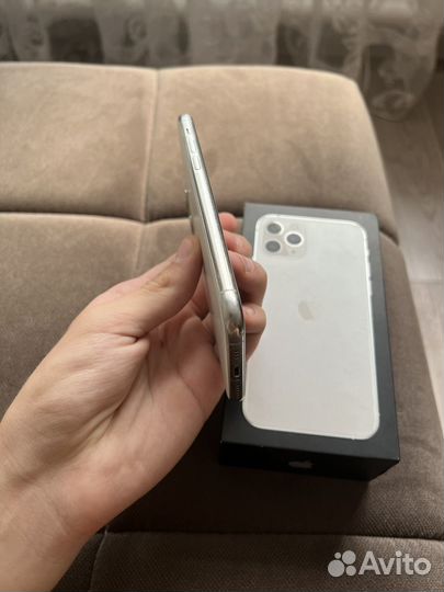 Телефон iPhone 11 pro 64 gb