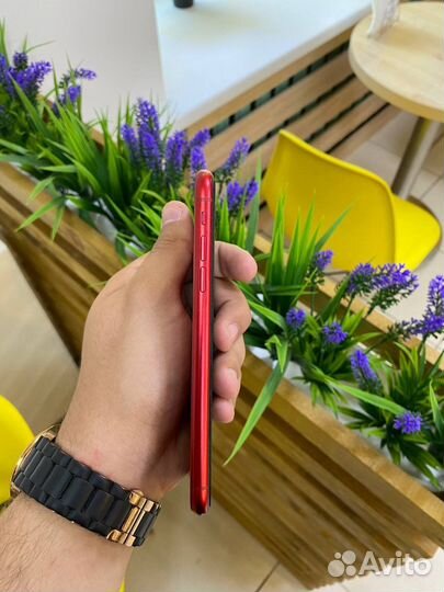 Телефон iPhone 11 64