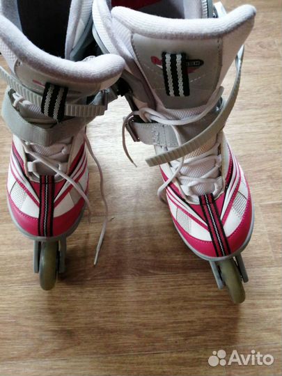 Роликовые коньки