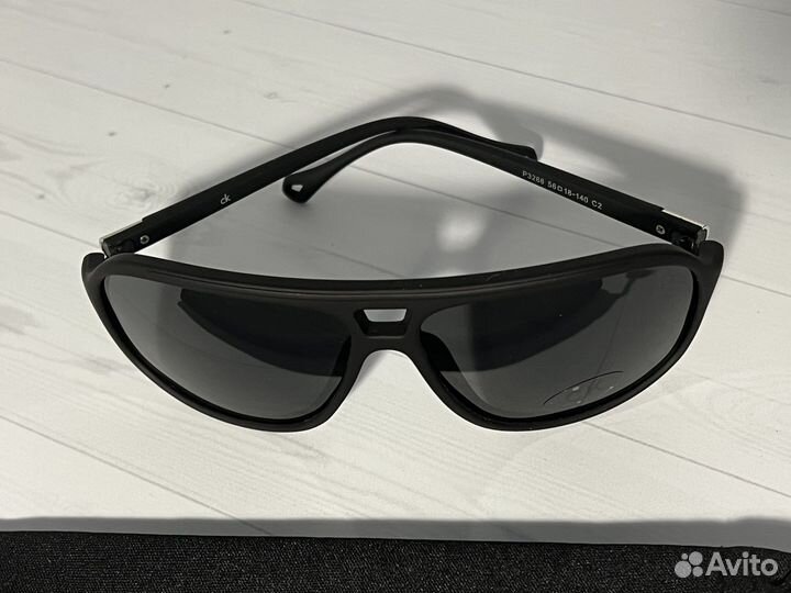 Солнцезащитные очки Calvin Klein мужские