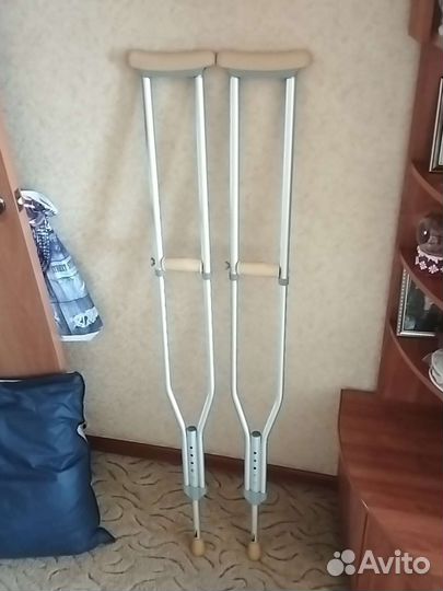 Костыли подмышечные