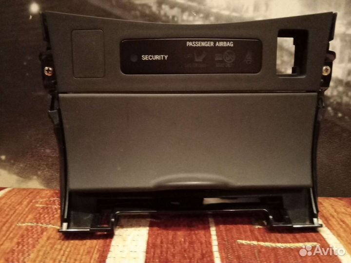 Пепельница и блок сигнализации Тойота Королла е150