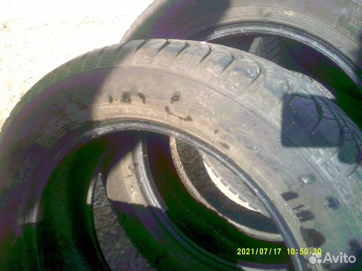 Goodyear Vector 4Seasons 215/60 R17