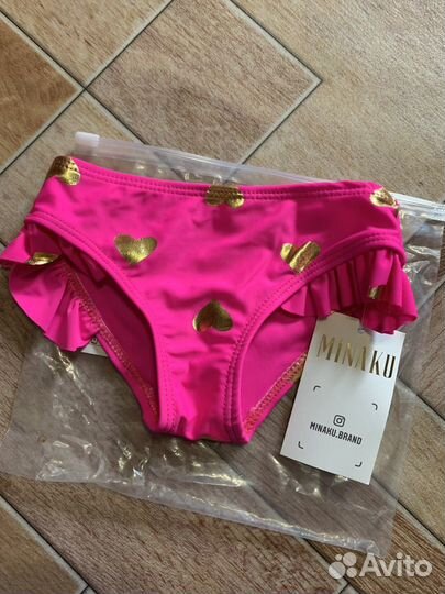 Купальные трусики на девочку новые