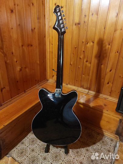 Гитара jolana tornado