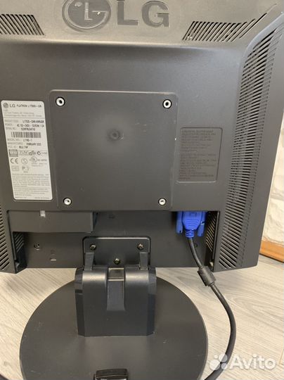 Монитор LG 17