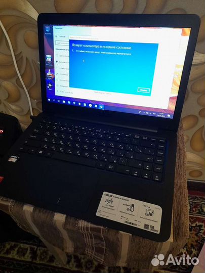 Ноутбук asus
