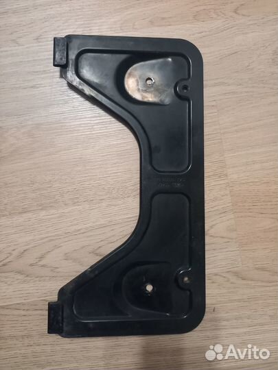 Кронштейн номерного знака ford kuga 1